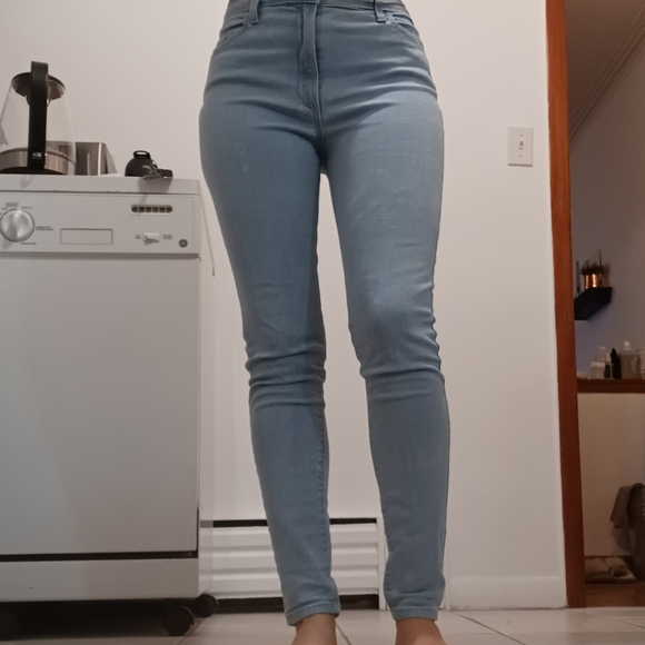 ⚡️SALE⚡️Nasty Gal Light Semi-Acid Wash Skinny Jeans - Picture 8 of 14